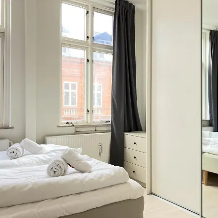Three Bedroom In Esbjerg, Kronprinsensgade 20 아파트 *